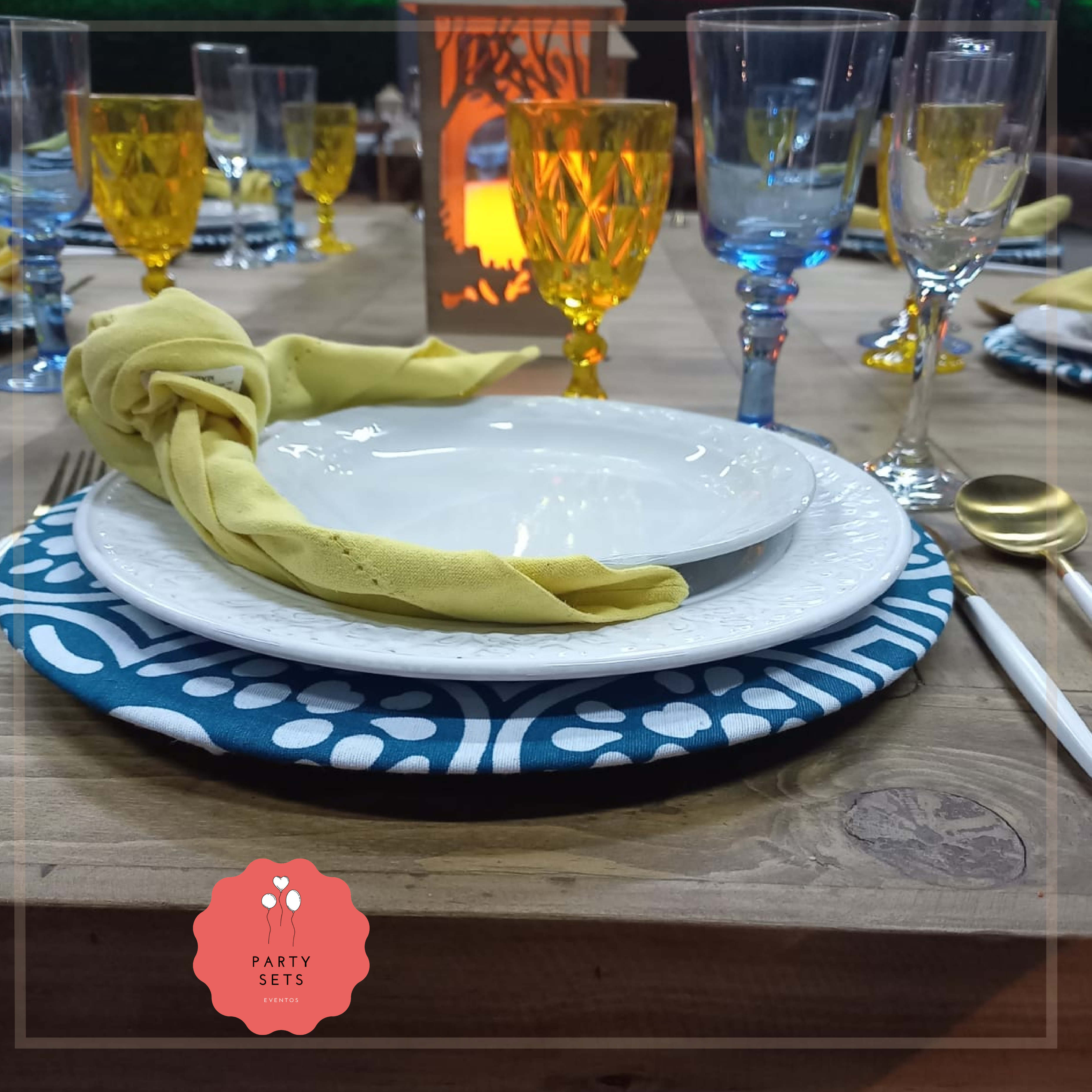 Tela azul estilo talavera