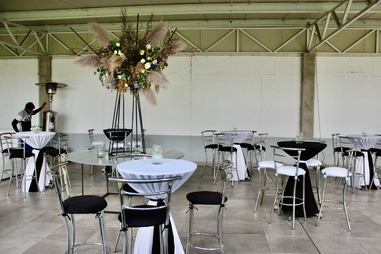 Mesa alta para periquera