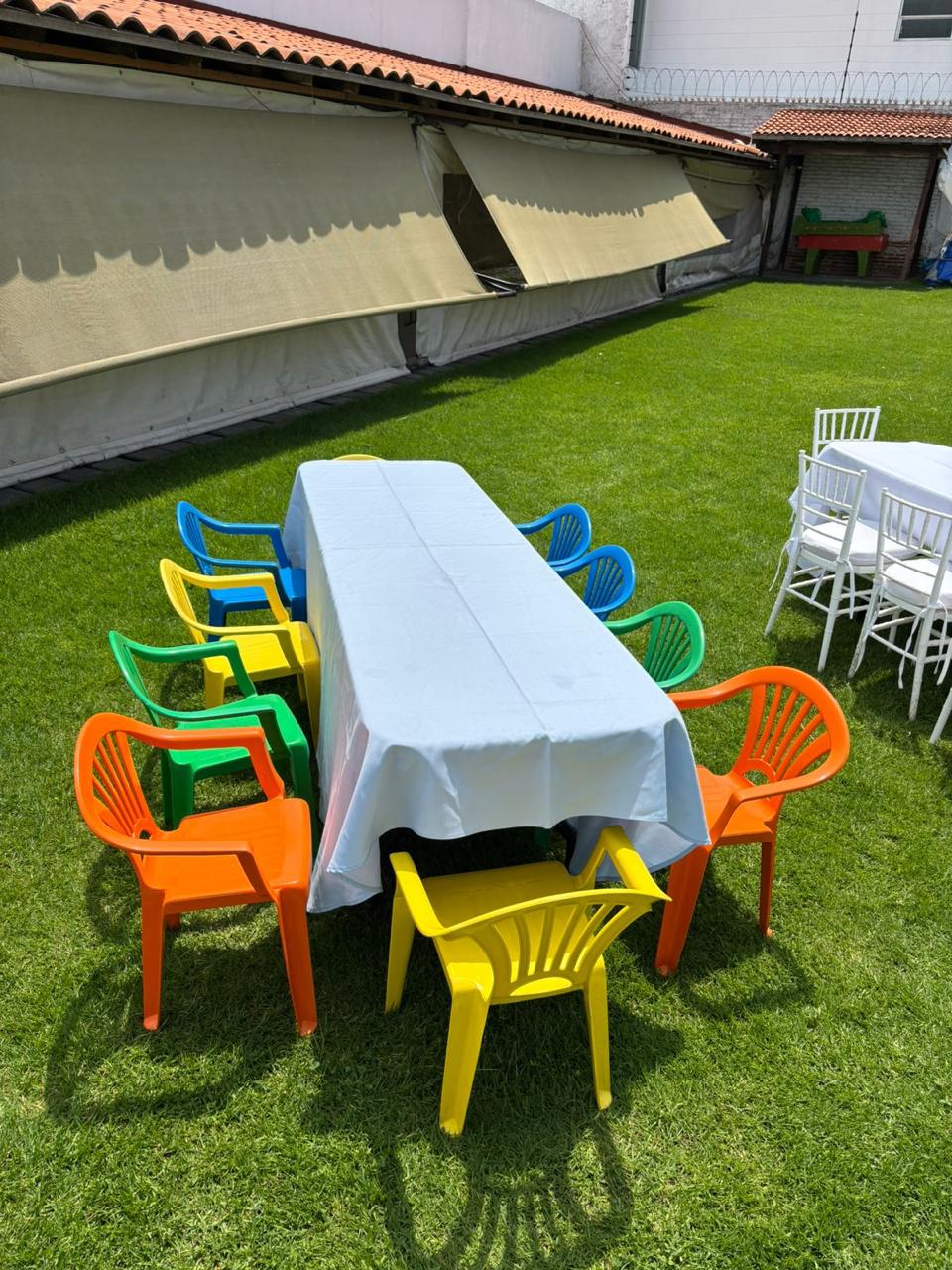 Mobiliario infantil de plástico