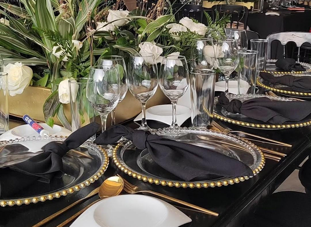 Transparente con perlas doradas